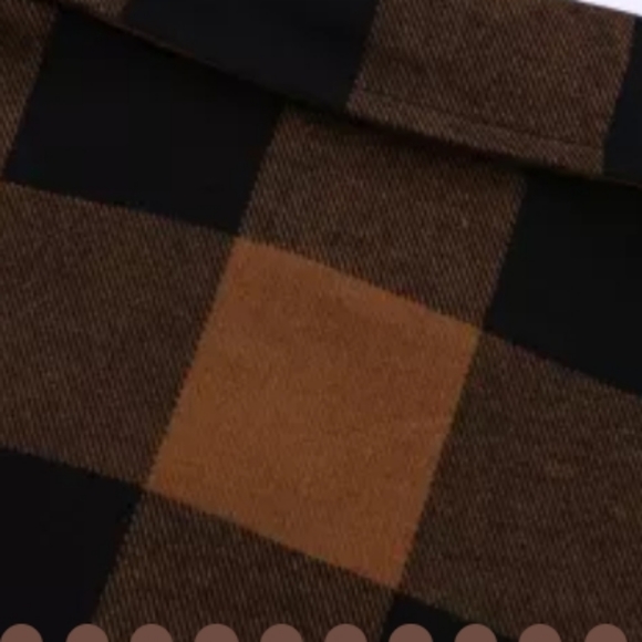 New boutique plaid shacket - Picture 5 of 16